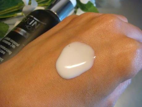 Hidratada de pies a cabeza con Skin Method. Hidratada de pies a cabeza con Skin Method.