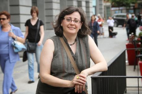 Encarna Raigal, trabajadora en la Real Academia Española de la Lengua Encarna Raigal, trabajadora en la Real Academia Española de la Lengua