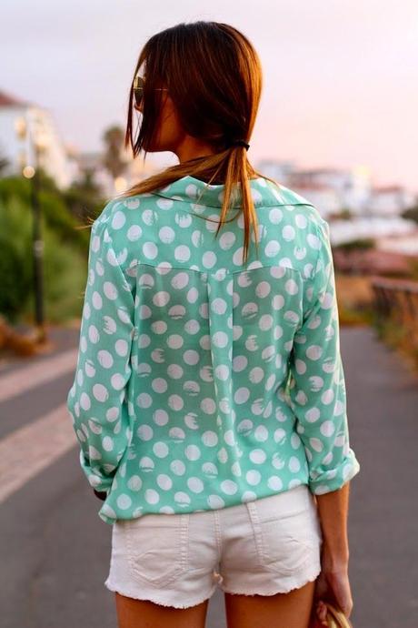 White Dots White Dots