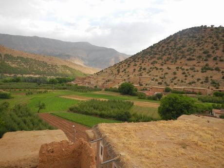 Iskattafene. Aldeas del Valle Aït Bouguemez. Marruecos Iskattafene. Aldeas del Valle Aït Bouguemez. Marruecos