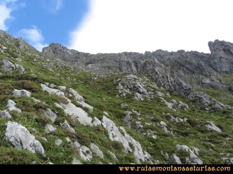 Ruta Tuiza Siegalavá: Entrando en la zona de la pedrera