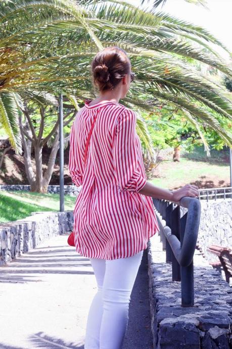 Red stripes Red stripes