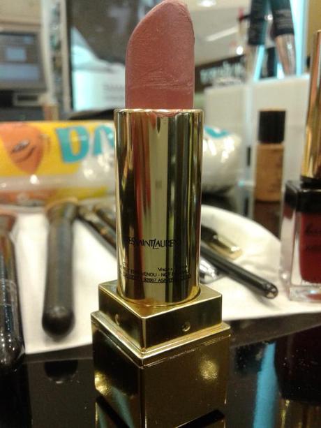 Ponte Guapa! con Yves Saint Laurent. 20140513_130848