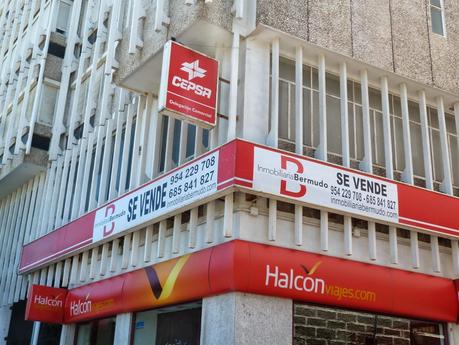 El abandono comercial de la Av Ramón de Carranza El abandono comercial de la Av Ramón de Carranza