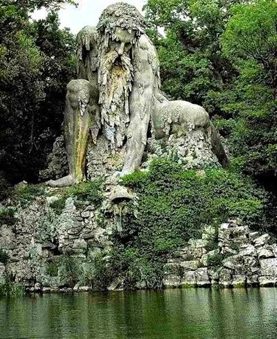 The-Appennine-Colossus-just-north-of-Florence-Italy