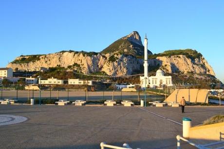 El peñón de Gibraltar, y la mezquita del Europa Point