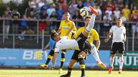 Valencia CF pretemporada, una de cal y otra de arena. Valencia CF pretemporada, una de cal y otra de arena.