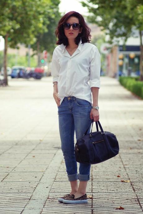 BAMBACamisa: Zara ManJeans: Pull & BearBolso: MangoZa...