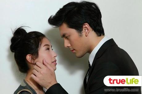 Viajamos de España a Tailandia con la adaptación de unas novelas juvenil románticas en lakorn