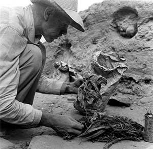 huaca prieta junius bird huaca prieta junius bird