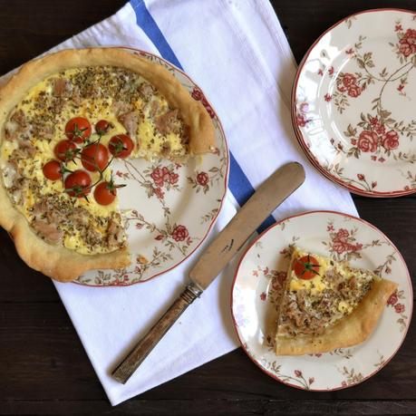 PASTEL DE ATUN Y TOMATES PASTEL DE ATUN Y TOMATES