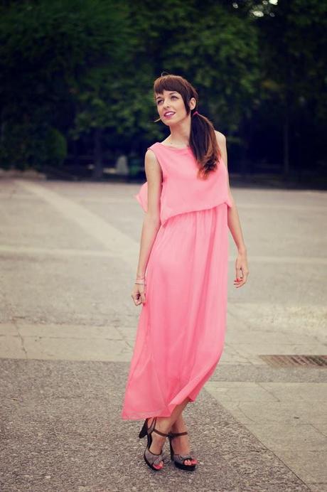 TENDENCIA: VESTIDO CAPAS TENDENCIA: VESTIDO CAPAS