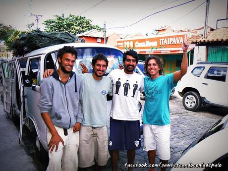 Estrella Fugazza y Gambeteando con la de palo en Buzios Estrella Fugazza y Gambeteando con la de palo en Buzios