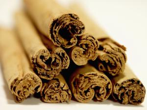 Diferencias entre la canela y la cassia Canela en rama
