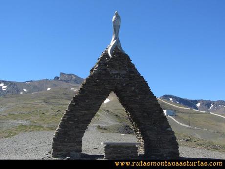 Ruta Hoya de la Mora - Veleta: Virgen de la Nieve Ruta Hoya de la Mora - Veleta: Virgen de la Nieve