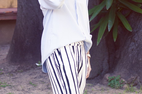 HOLOGRAPHIC HOLOGRAPHIC