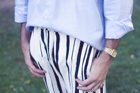 HOLOGRAPHIC HOLOGRAPHIC