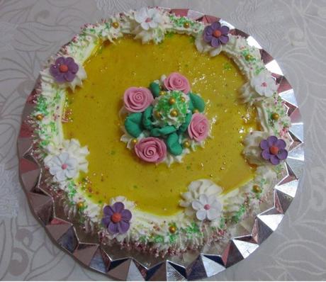 TARTA RELLENA DE GUINDAS EN ALMÍBAR TARTA RELLENA DE GUINDAS EN ALMÍBAR