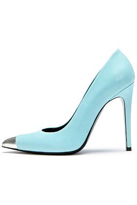 EL COLOR AZUL SE SITUA EN LO MÁS ALTO EL COLOR AZUL SE SITUA EN LO MÁS ALTO