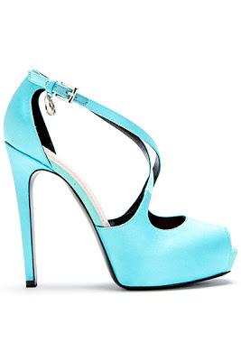 EL COLOR AZUL SE SITUA EN LO MÁS ALTO EL COLOR AZUL SE SITUA EN LO MÁS ALTO