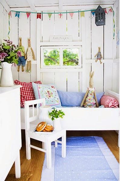 UNA CABAÑA EN EL ÁRBOL UNA CABAÑA EN EL ÁRBOL