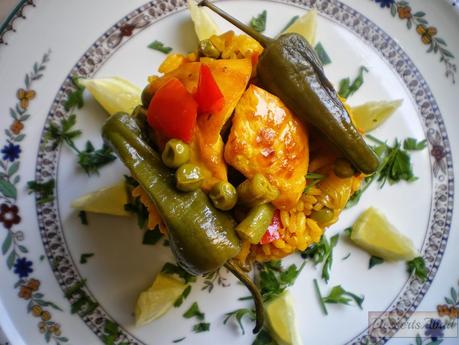 Arroz con pollo y pimientos de Padrón Arroz con pollo y pimientos de Padrón