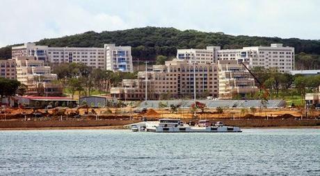 EL CAMPUS DE LA FEFU EN LA ISLA RUSSKY, VLADIVOSTOK