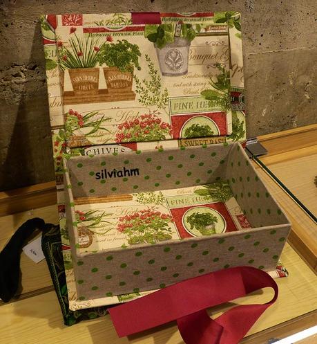 OTRO ALBUM CON CAJA A JUEGO OTRO ALBUM CON CAJA A JUEGO