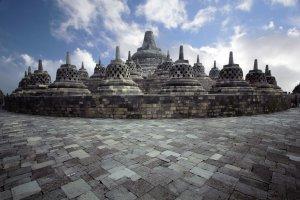 Ciudades perdidas donde a Indiana Jones (y a mi) le gustaría perderse Este templo budista, es el hogar de cientos de estatuas de buda desde hace más de 1200 años