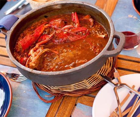 Restaurante Tragamar el espíritu y los sabores del Mediterráneo frente al mar de la costa Brava arroz-caldoso-bogavante-tragamar