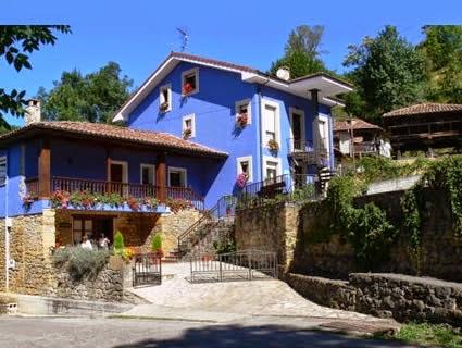 Viajar a Asturias: Alojamiento La Casona de Cardes Viajar a Asturias: Alojamiento La Casona de Cardes