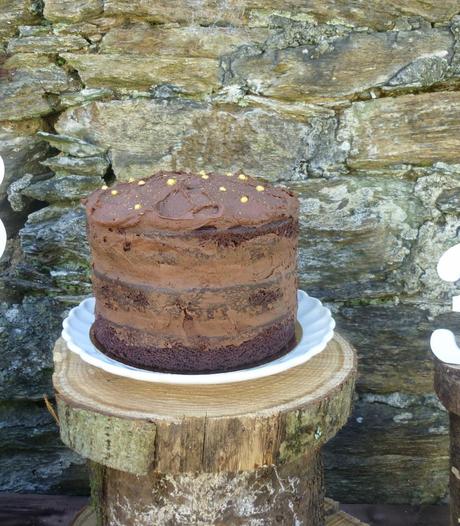 Mesa dulce doble cumpleaños. Tarta Devil´s Food Cake Mesa dulce doble cumpleaños. Tarta Devil´s Food Cake