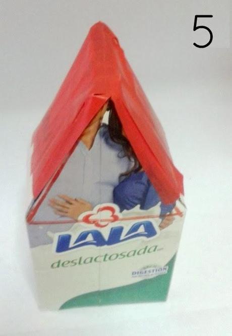 Convierte caja de leche vacía en casa de pajaros Convierte caja de leche vacía en casa de pajaros