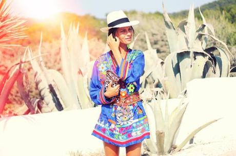 LOOK PLAYERO: EL CAFTAN LOOK PLAYERO: EL CAFTAN