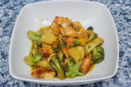pollo y brócoli con piña al cava pollo y brócoli con piña al cava