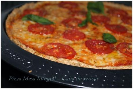 Pizza masa integral (salsa de tomate y mozzarella) en Thermomix