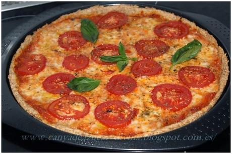 Pizza masa integral (salsa de tomate y mozzarella) en Thermomix