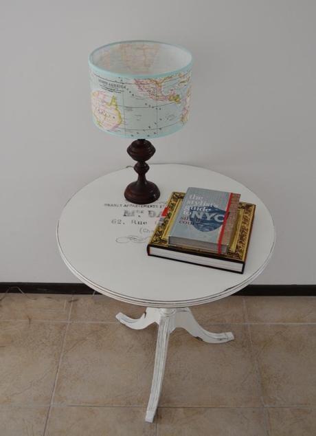 Mesa redonda y blanca Mesa redonda y blanca