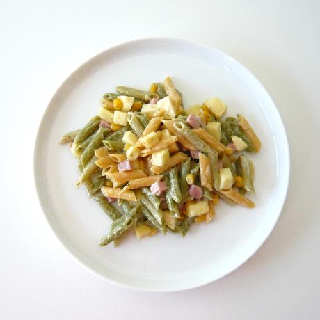 Ensalada de pasta con salsa de yogurt Ensalada de pasta con salsa de yogurt