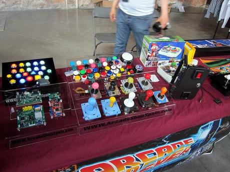 RetroMadrid 2014 (III): Arcades, tiendas y revistas RetroMadrid 2014