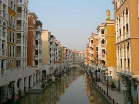 El extraño mundo de las ciudades réplica chinas