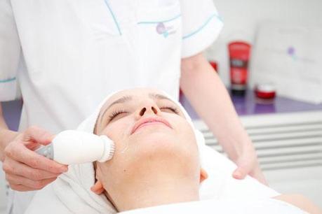 Tratamiento de cabina en tu casa con Olay Regenerist cepillo facial de Olay