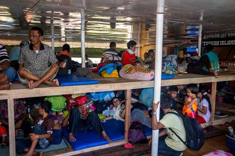 Economy del ferry Wakai - Gorontalo