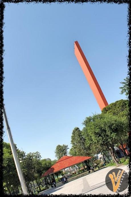 La Macroplaza: Punto de Partida en Monterrey Faro del Comercio
