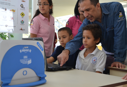 La Tecnología ya es una herramienta educativa La Tecnología ya es una herramienta educativa