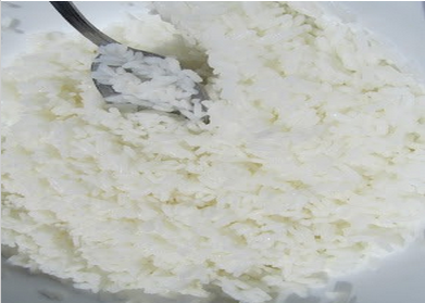 Pastel de ensalada de arroz