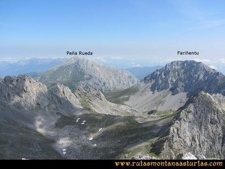 Ruta Tuiza - Portillín - Fontanes: Vista del Fariñentu y Peña Rueda desde el Portillín Oriental