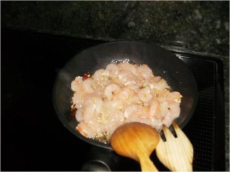 TOSTA DE GAMBAS AL AJILLO CON ALIOLI TOSTA DE GAMBAS AL AJILLO CON ALIOLI