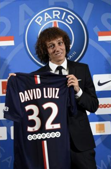 David Luiz fue presentado como nuevo jugador del París Saint-Germain