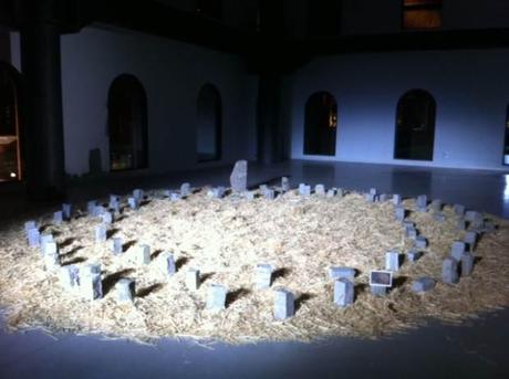 Una performance vivencial y colectiva es la que presentará el español Óscar Gómez Mata CROMLECH